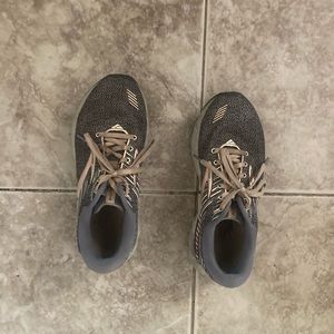 Brooks adrenaline gts running shoes